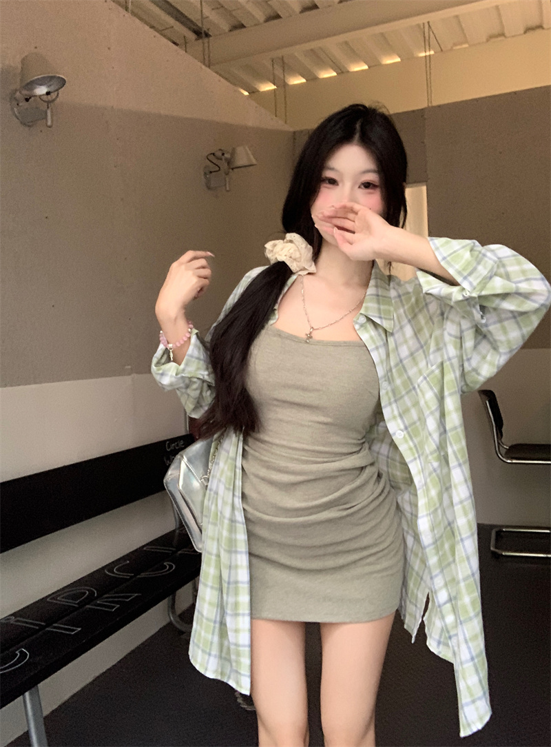 纯欲短款显瘦包臀裙长袖格子衬衫两件套 服裝批發女裝批發服飾貨源