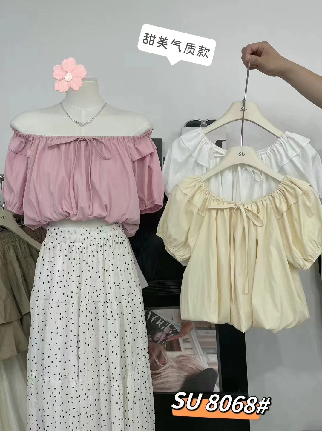 LN24592# 韩国东大门新款甜美气质时尚一字领泡泡袖娃娃衬衫显瘦上衣女服裝批發女裝批發服飾貨源