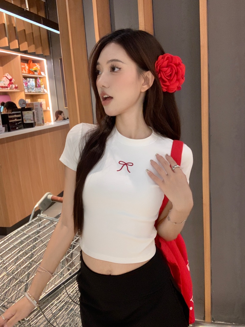 Real shot and real price Bow black short-sleeved T-shirt for women in summer hot girl slim sweet and spicy short shoulder top trendy