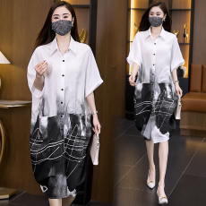 批发实拍2026夏季新款韩版胖MM大码POLO领遮肉衬衫<b class='q'>连衣裙</b>中长款宽松型