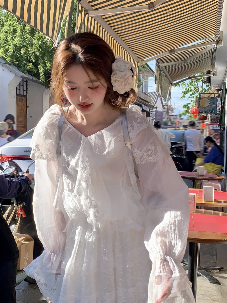 실사 한 부서 달콤함 디자인 센스 레이스 조각 나팔 소매 V넥 루즈핏 얇고 가벼운 자외선 차단 의류 셔츠