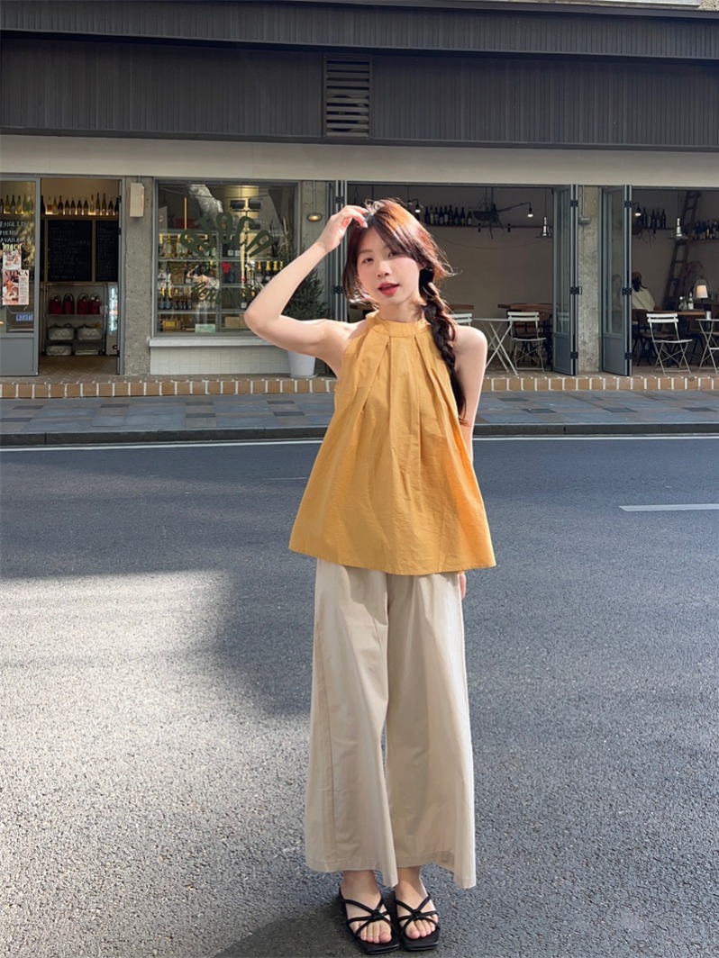 Actual shot and real price ~ Sleeveless halterneck babydoll shirt + two-piece set of loose nine-point wide-leg pants for lazy little people