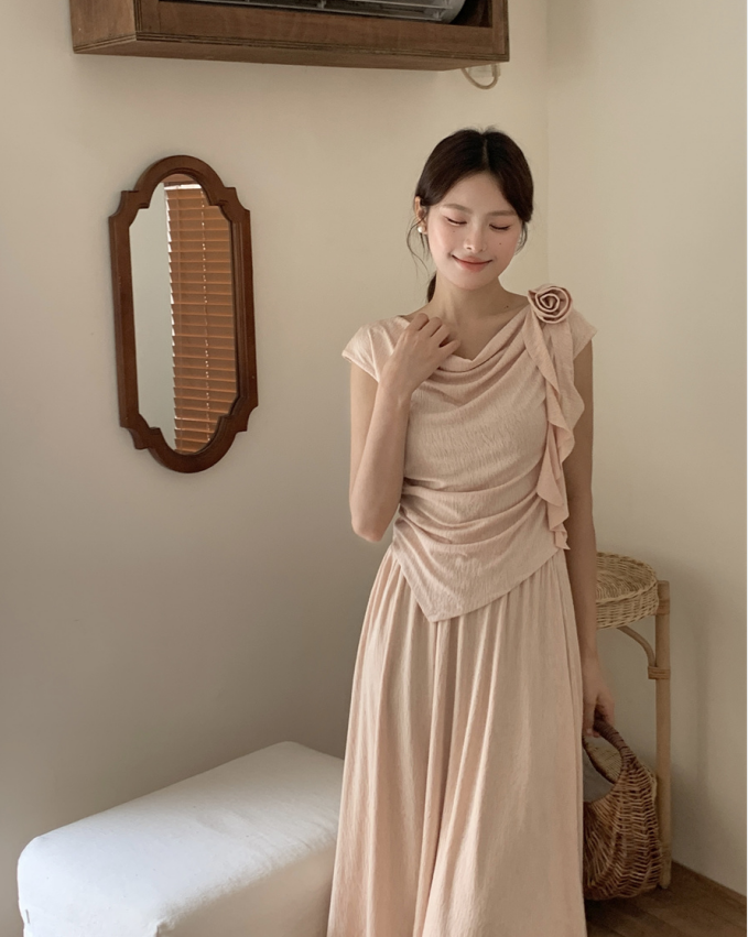 재고 있음 실사 프랑스식 디자인 센스 품격 오프숄더 흔들다 칼라 반팔 맨위 하이웨이스트 슬림해 보이는 반신 치마 세트