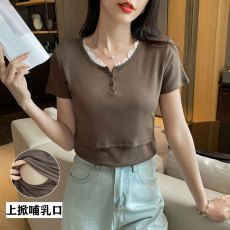 批发实拍 <b class='q'>夏</b>季哺乳纯棉短袖设计感T恤产后辣妈拼接蕾丝喂奶打底衣