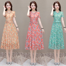 批发实拍有货 2026夏季新款大码短袖连衣裙<b class='q'>妈妈装</b>花裙子收腰显瘦网纱