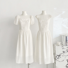 鹭青一原创隐栀法式连衣裙女夏季新款高级国风气质白色吊带裙