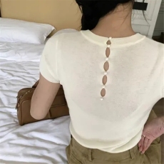 批发经典<b class='q'>黑白条纹</b>设计感短袖针织衫优雅百搭<b class='q'>T</b><b class='q'>恤</b>圆领显瘦短款