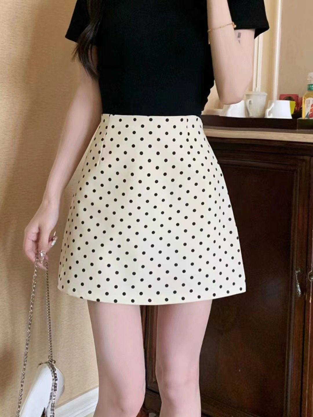 Sweet Hot Girl Black Polka Dot Skirt Casual Versatile Hip Skirt Women's 2024 Summer High Waist A-Line Skirt Short Skirt