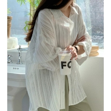 批发<b class='q'>韩版</b>春夏季透视条纹薄款衬衫设计感休闲防晒衣女外套休闲宽松衬衣