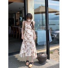 批发实拍实价  夏季气质收腰不规则蝴蝶印花度假鱼尾裙子