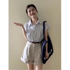 批发2026新款夏季设计感衬衣法式气质上衣轻熟小众条纹短袖衬衫女