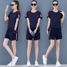 批发官图妈妈夏装短袖短裤两件套新款洋气中老年运动套装女夏季薄<b class='q'>上衣</b>
