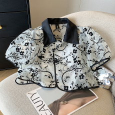 批发新中式复古国风POLO领盘扣泡泡袖丝滑<b class='q'>欧根纱</b>短款衬衫女2026夏季