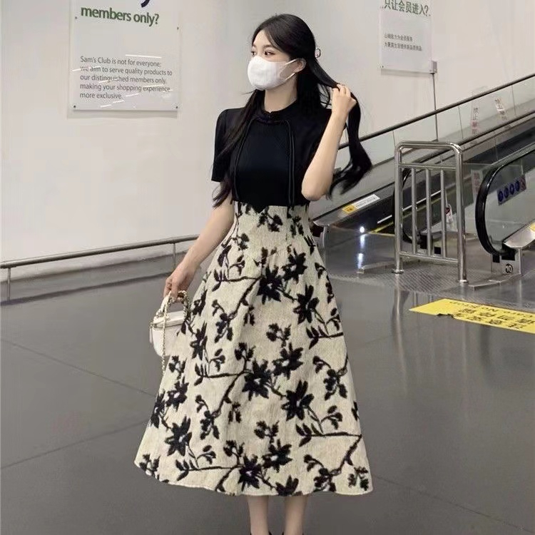 中式女装中国风连衣裙夏季2024年新款高级感小众设计赫本风小黑裙