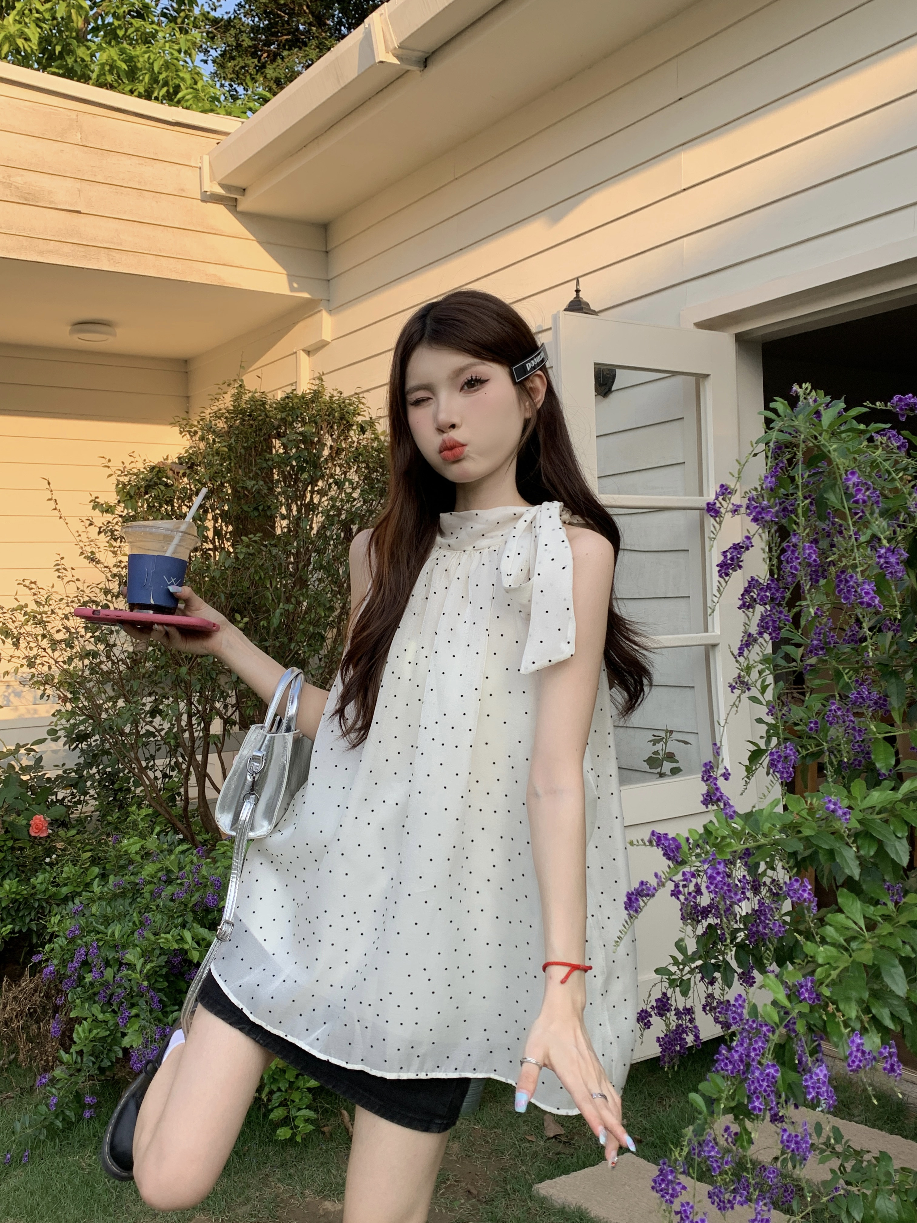 실사 정가 디자인 센스 나비 매듭 행침 목 민소매 조끼 여성 의류 여름 작은 대중 루즈핏 외출용 도트 무늬 맨위