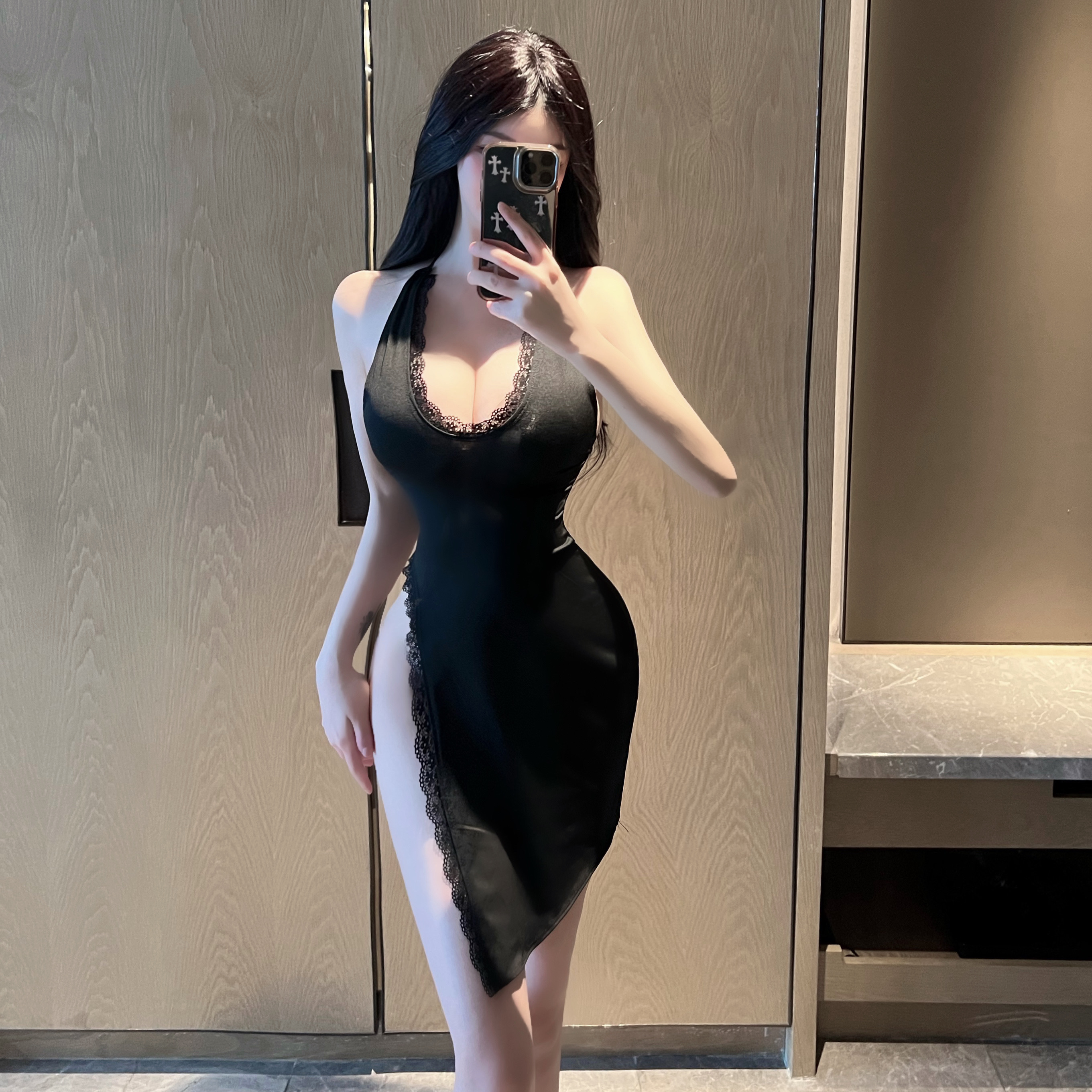 Real shot·Sexy and tempting hottie in side high slit v-neck solid color dress for women