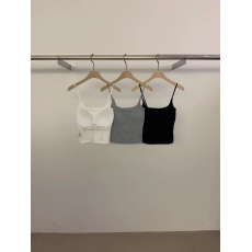 批发当季热销长期；东大门修身百搭带胸垫<b class='q'>吊带</b>背心女内搭打底上衣