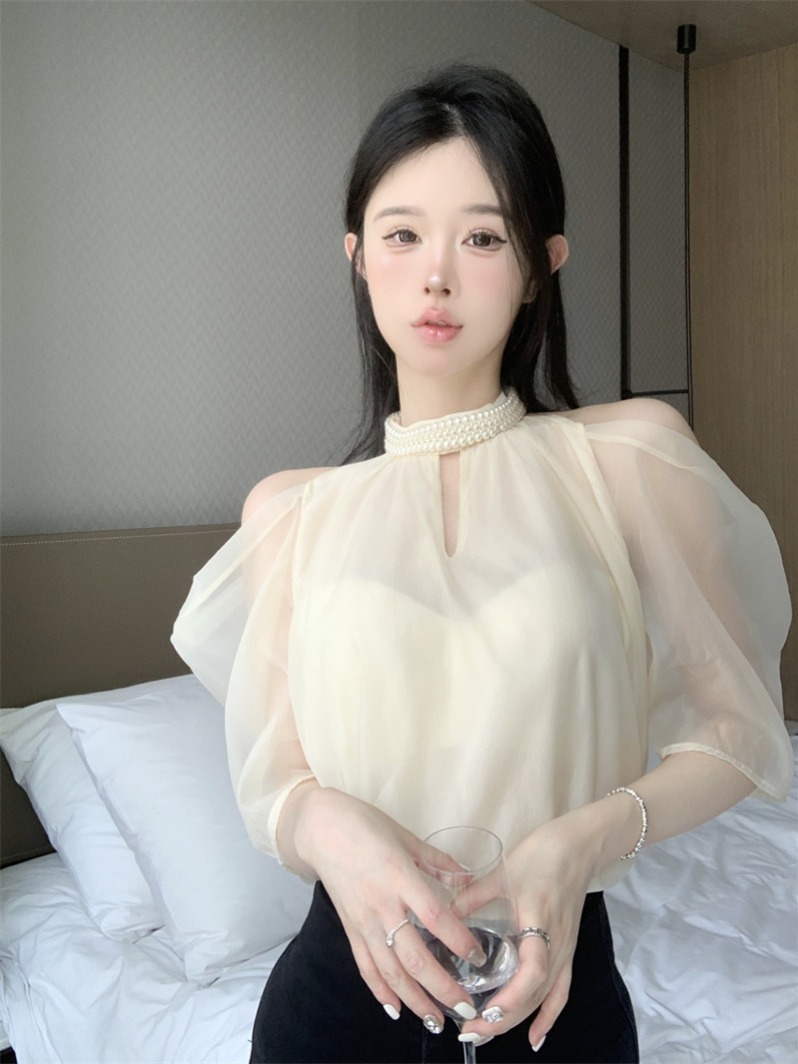 진주 칼라 오프숄더 반팔 셔츠 여름 새로운 여성 디자인 센스 작은 대중 얇은 스타일 맨위 실사 정가