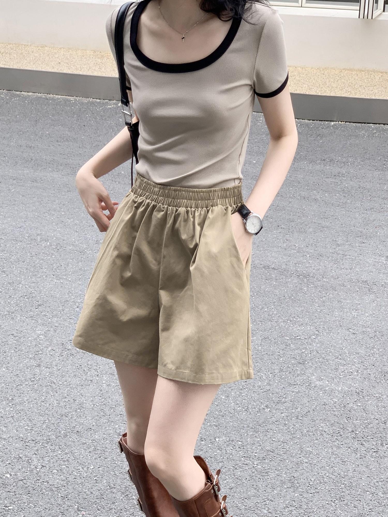 Khaki shorts women's loose summer new elastic waist casual comfortable versatile wide leg shorts