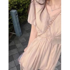 批发法式粉色V领褶皱连衣裙夏季新款温柔风甜美收腰显瘦气质仙女长裙