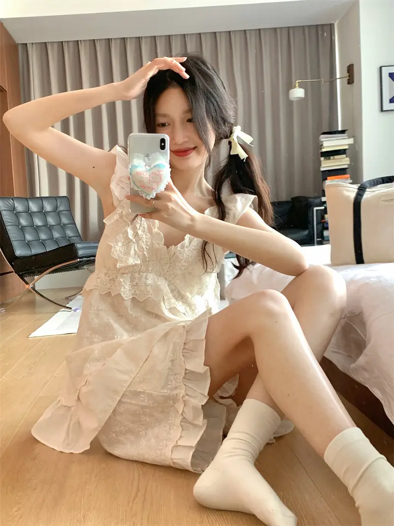 복고 스타일 V라인 브라 패드 탑 배기 홈웨어 상세 이미지 16