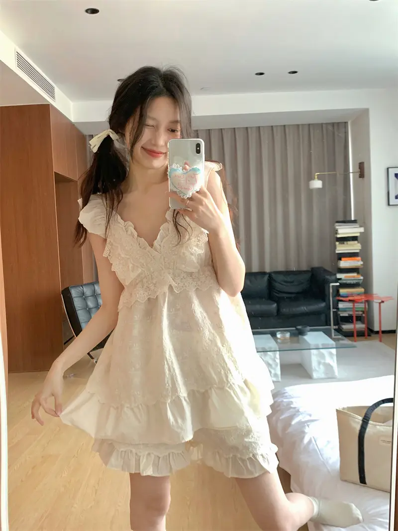 복고 스타일 V라인 브라 패드 탑 배기 홈웨어 상세 이미지 19
