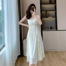 批发夏季2026法式甜美减龄花边蝴蝶结吊带连衣裙显瘦时尚百搭裙