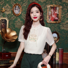 批发实拍新中式国风立领盘扣<b class='q'>衬衫</b>女夏季流苏绣花<b class='q'>衬衣</b>时尚泡泡短袖上衣