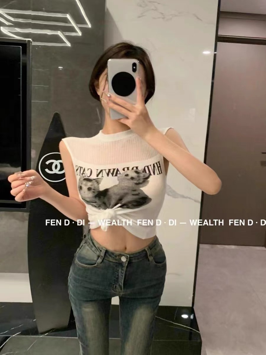 2026 봄 여름 새로운 여성 매운맛 머리 어린이 블랙 아메리칸 핫걸 단어 조끼 여성 짧은 슬림해 보이는 인사이드 가져 가라. 민소매 맨위