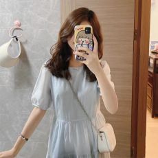 批发高级感蓝色<b class='q'>连衣裙</b>女夏季新款温柔风茶歇裙法式泡泡袖收腰显瘦长裙