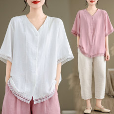 批发<b class='q'>大码</b>胖mm遮肚显瘦V领气质棉麻短袖衬衫女夏季设计感蕾丝拼接衬衣