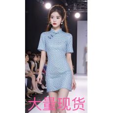 批发新中式中国风送考改良旗袍重工蓝色格子连衣裙子2024新款女装夏季