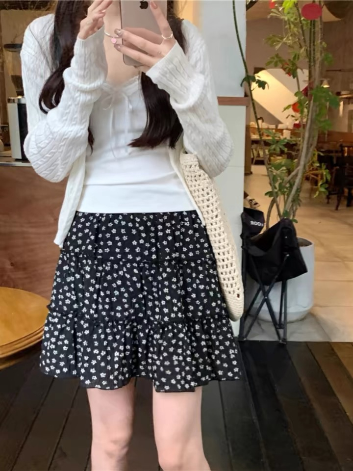 Designed floral skirt for women in summer niche high-waisted A-line skirt sweet style cake skirt short skirt black skirt