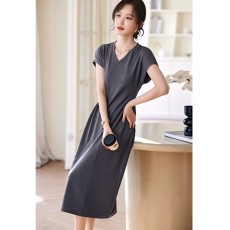 批发<b class='q'>休闲</b>短袖<b class='q'>连衣裙</b>女夏季新款立体压褶设计收腰显瘦V领长裙