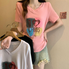 批发实拍<b class='q'>大码</b>女装<b class='q'>韩版</b>爱心印花V领短袖上衣女胖mm褶皱收腰显瘦百搭t恤