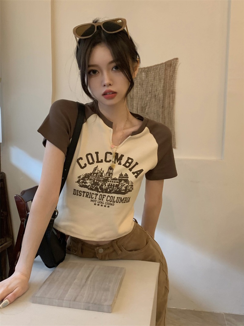 있음 선적 원본 대외 무역 한국 스타일 새로운 핫걸 V넥 반팔 티셔츠 여성 여름 달콤한 매운맛 아메리칸 레트로 쇼트 스타일
