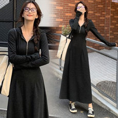批发晨领后包边大码法式连帽长袖连衣裙女秋季韩版黑色气质显瘦长裙