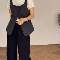 批发韩国东大门2026春夏新款时尚<b class='q'>百搭</b>气质吊带背心西装马甲女无袖上衣