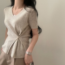 批发有货 <b class='q'>韩国</b>ins夏日 气质V领 开叉收腰 短袖针织衫