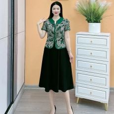 批发新中式国风印花拼接假两件2025气质短袖夏季复古新款妈妈连衣裙