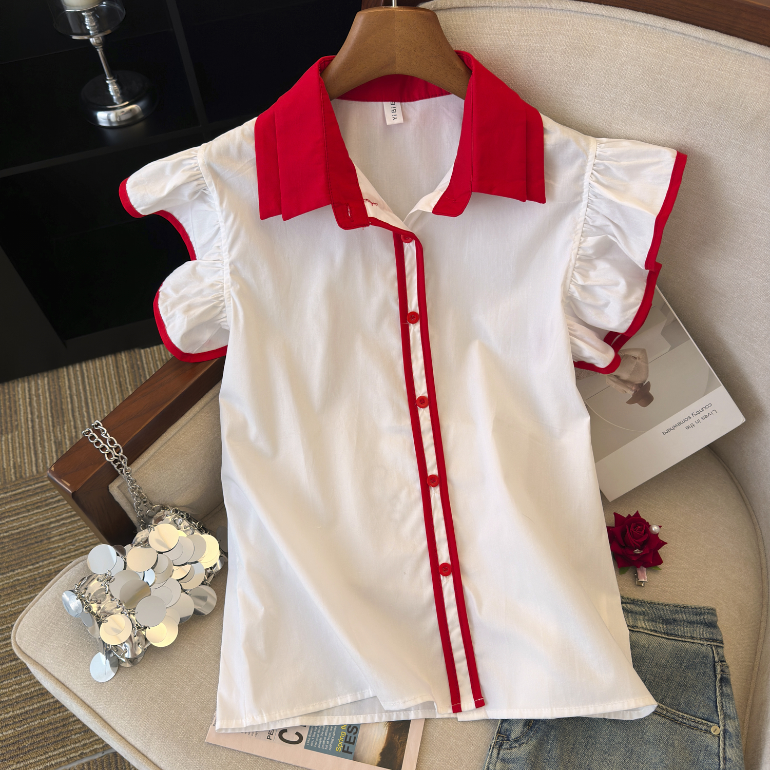 LN35612# 夏季chic白色撞红色小飞袖衬衫新款法式设计绝美小衫女 服裝批發女裝批發服飾貨源