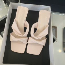 批发OMG!！绝美！2025夏季新款扭结拖鞋日常外穿高级感一字拖高跟凉拖