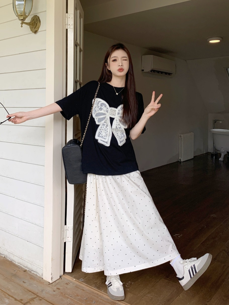 실제 촬영 큰 사이즈 여성 의류 여름 패션 정장 여자 레이스 자수 활 짧은 소매 티셔츠 웨이브 포인트 치마