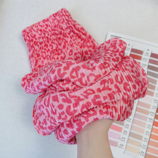 批发<b class='q'>外贸</b>原版<b class='q'>大码</b>女装粉色豹纹设计感阔腿裤女压褶风格百搭休闲裤子