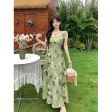 批发实拍大码女装夏季复古蝴蝶碎花方领<b class='q'>连衣裙</b>修身显瘦<b class='q'>高腰</b>度假长裙