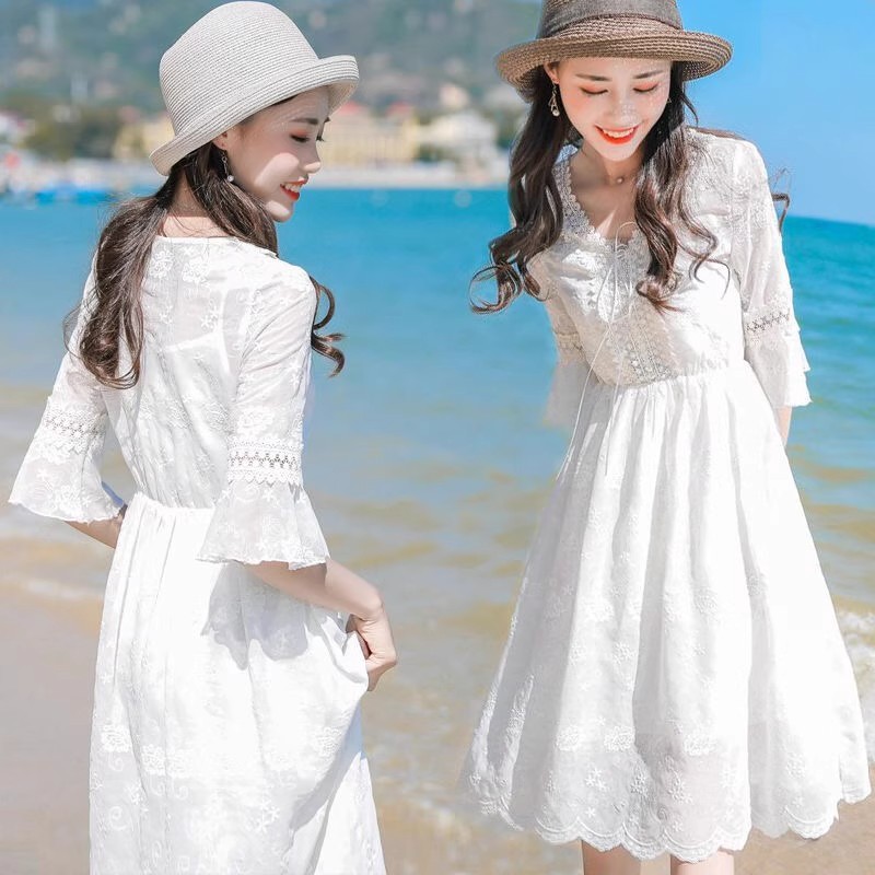 LN30482# 法式白色连衣裙女高级感夏季新款性感收腰显瘦小个子蕾丝裙子 服裝批發女裝批發服飾貨源
