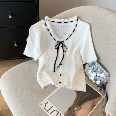 批发实拍 大货2026夏季新款设计感撞色修身短款纯欲风<b class='q'>T</b>恤冰丝针织衫女