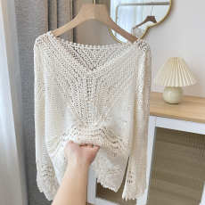 批发实拍直播爆款新款设计感外搭罩衫V领镂空宽松短款慵懒风薄针织衫