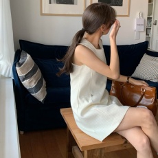 批发已出货 韩国<b class='q'>东大门</b>复古法式气质方领显瘦小香风背心式无袖<b class='q'>连衣裙</b>