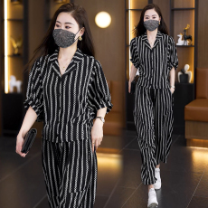 批发实拍2026夏装新款大码<b class='q'>女</b>装洋气套装时尚修身显瘦胖妹妹两件套<b class='q'>女</b>装